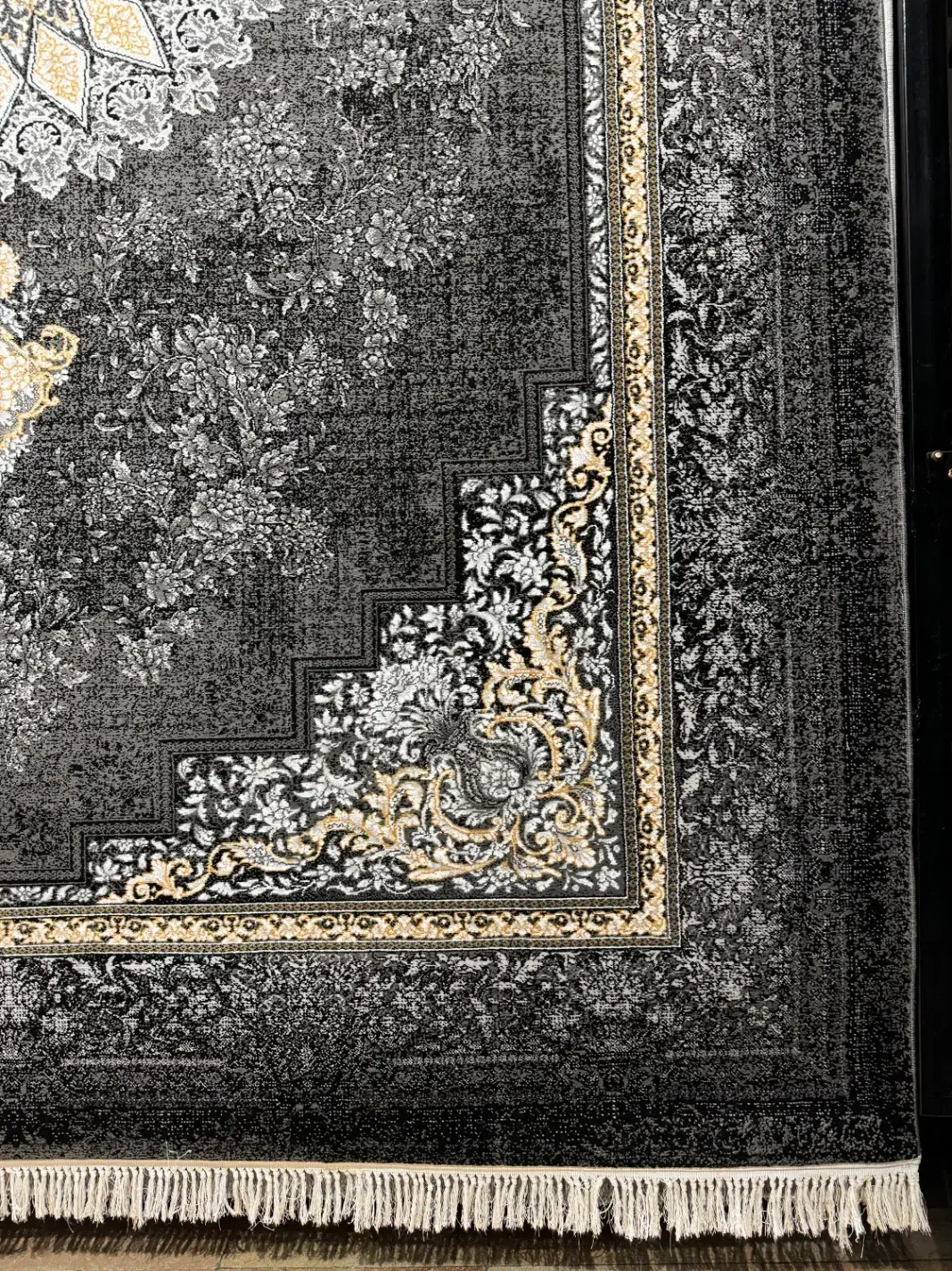 فرش دودی خوش‌نقش، کیفیت مقبول|فرش|گرگان, |دیوار