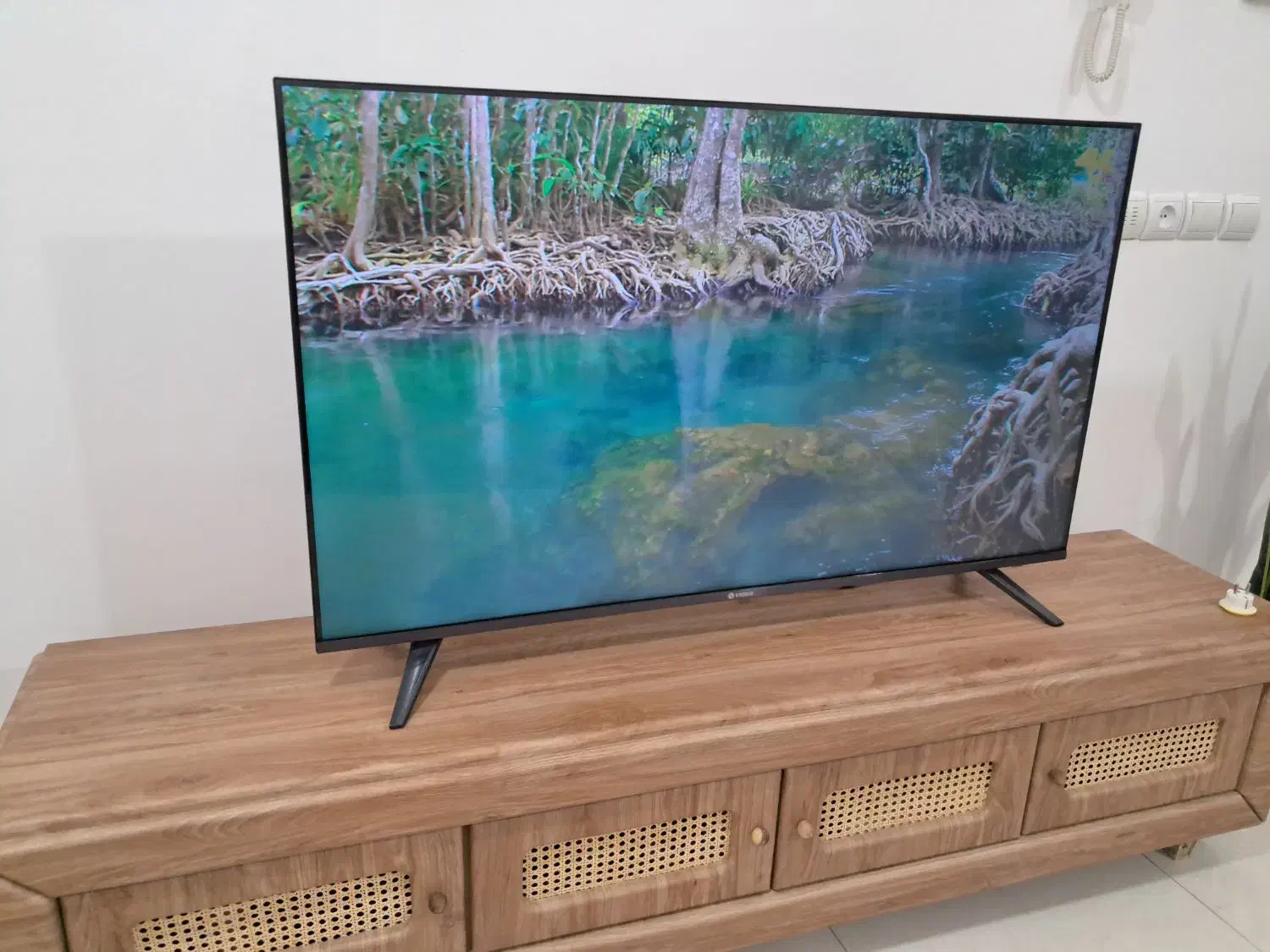 تلویزیون اسنوا ۵۰ اینچ|تلویزیون و پروژکتور|ایلام, |دیوار