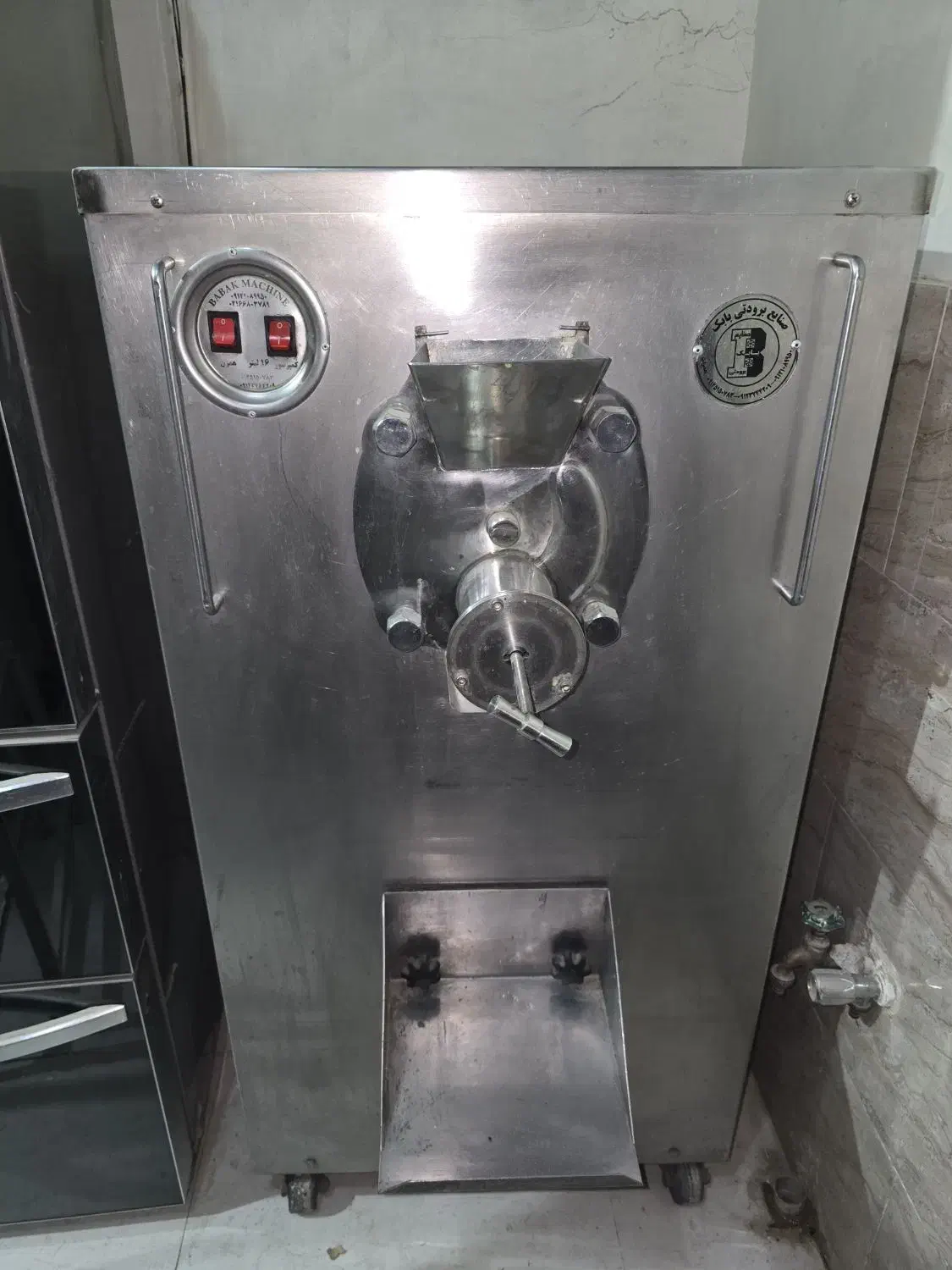 دستگاه بستنی ساز برند بابک16کیلویی|فروشگاه و مغازه|تهران, شهرک شریفی|دیوار