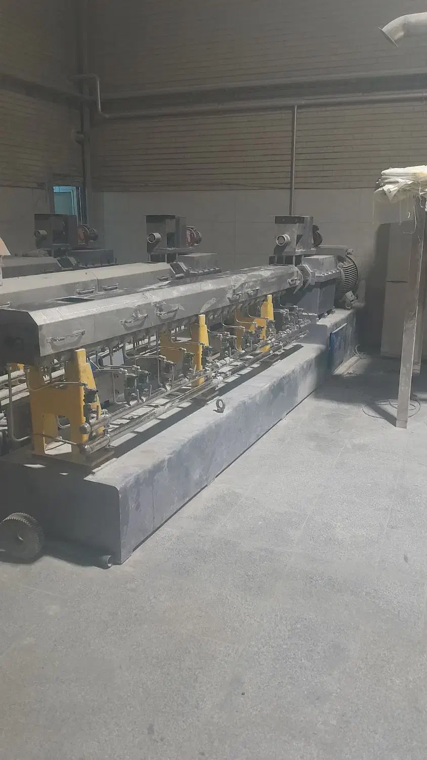 گرانول چینی|ماشین‌آلات صنعتی|تبریز, |دیوار