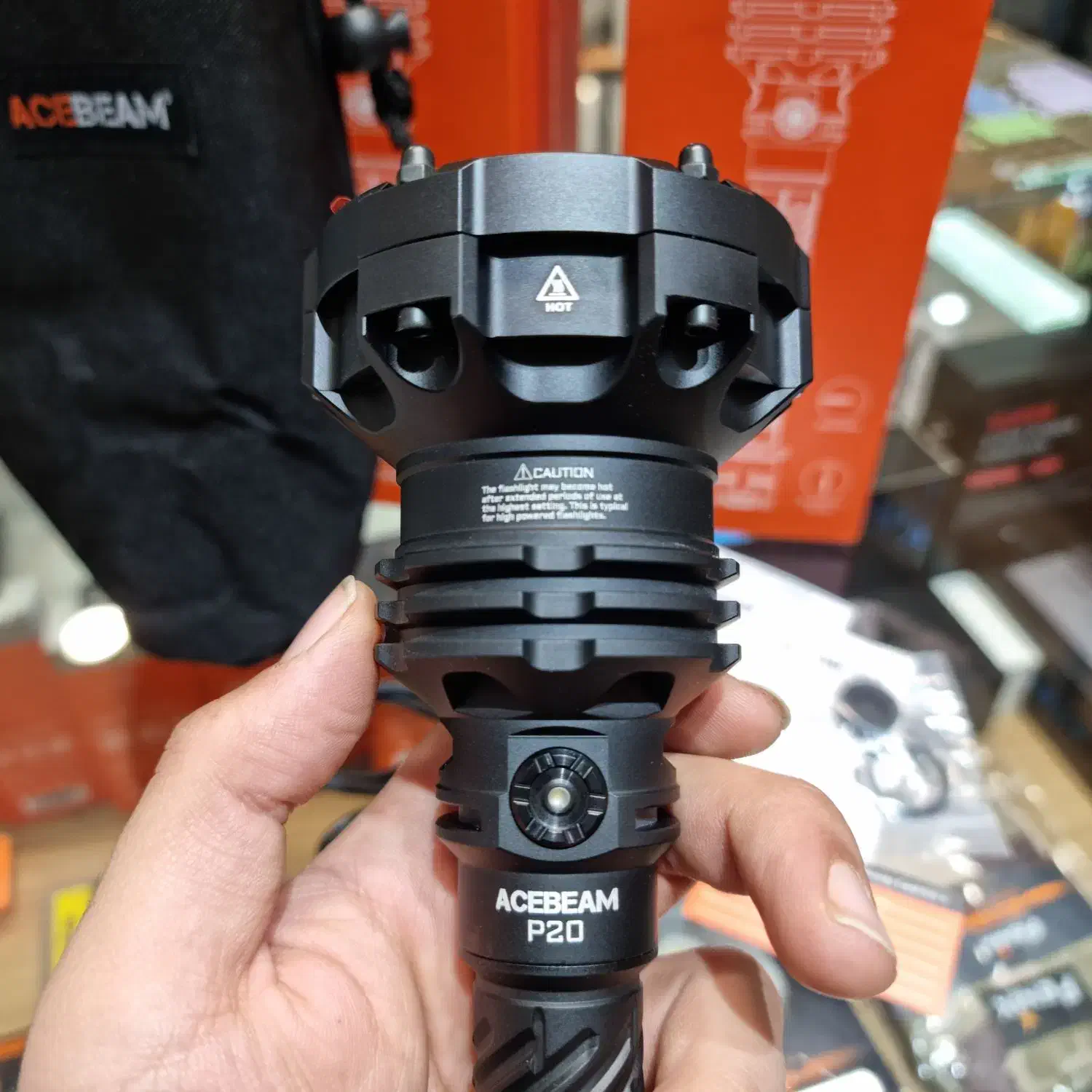 چراغ قوه فوق دور برد سفارش امریکا ایس بیم p20|کوهنوردی و کمپینگ|تهران, لاله زار|دیوار