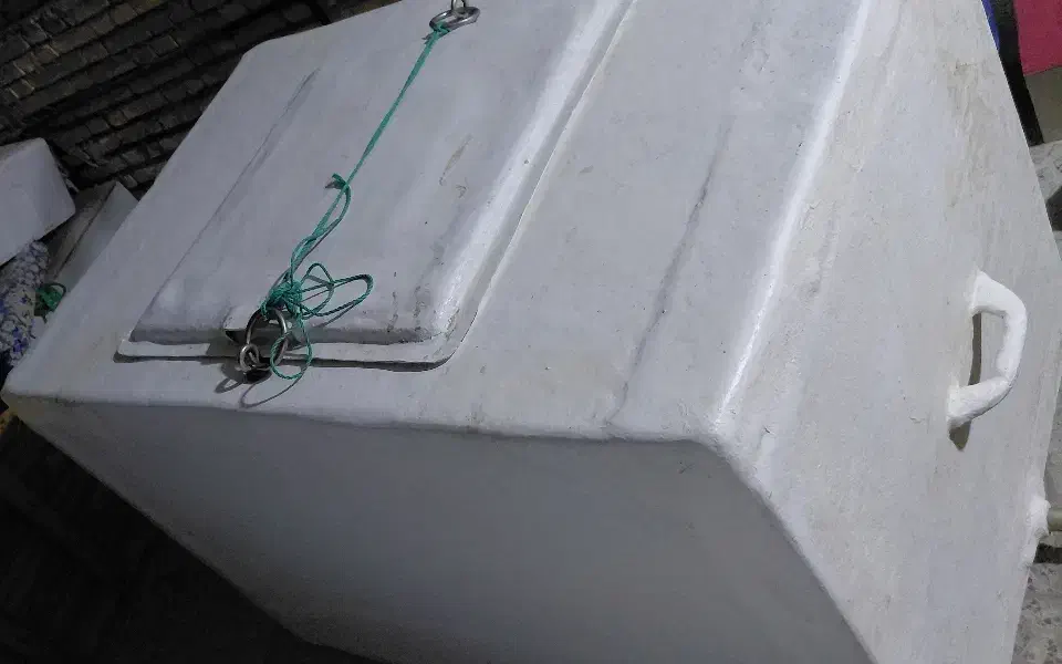 برینتانک ماهی و میگو|ماهی|بندر گناوه, |دیوار