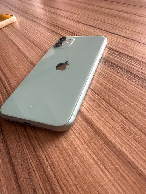 اپل iPhone 11 با حافظهٔ ۶۴ گیگابایت|موبایل|تهران, تاکسیرانی|دیوار