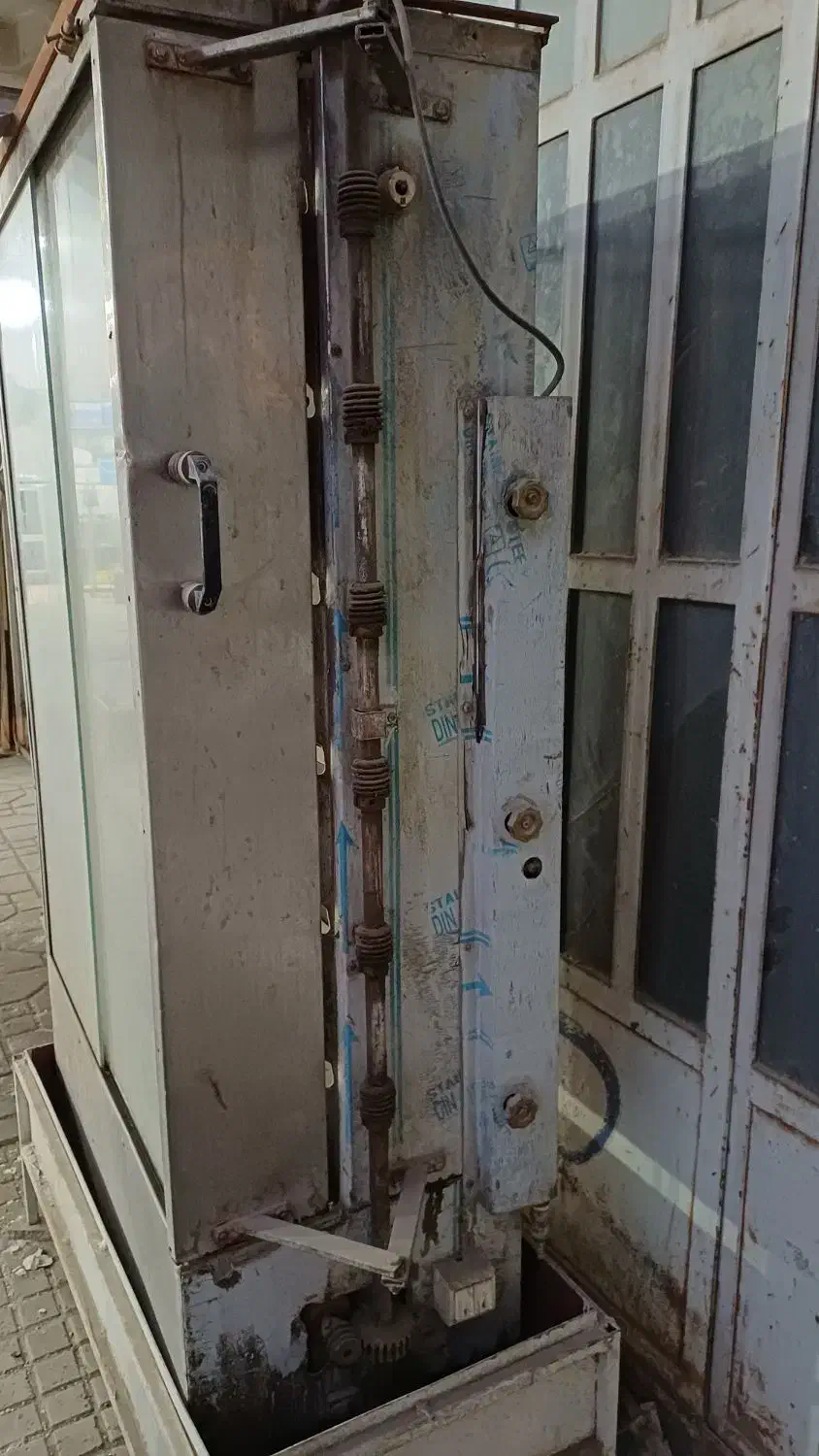 فر جوجه گردان ۶ سیخ|کافیشاپ و رستوران|مهریز, |دیوار