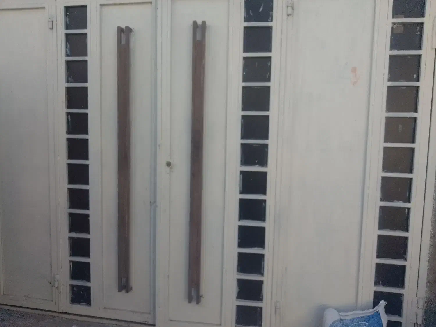 درب پارکینگ|مصالح و تجهیزات ساختمان|نی‌ریز, |دیوار