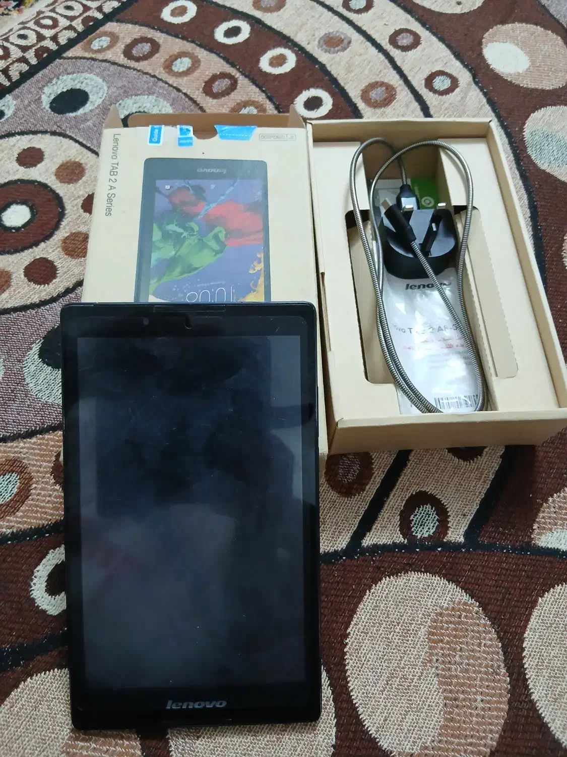 تبلت لئونو|تبلت|جهرم, |دیوار