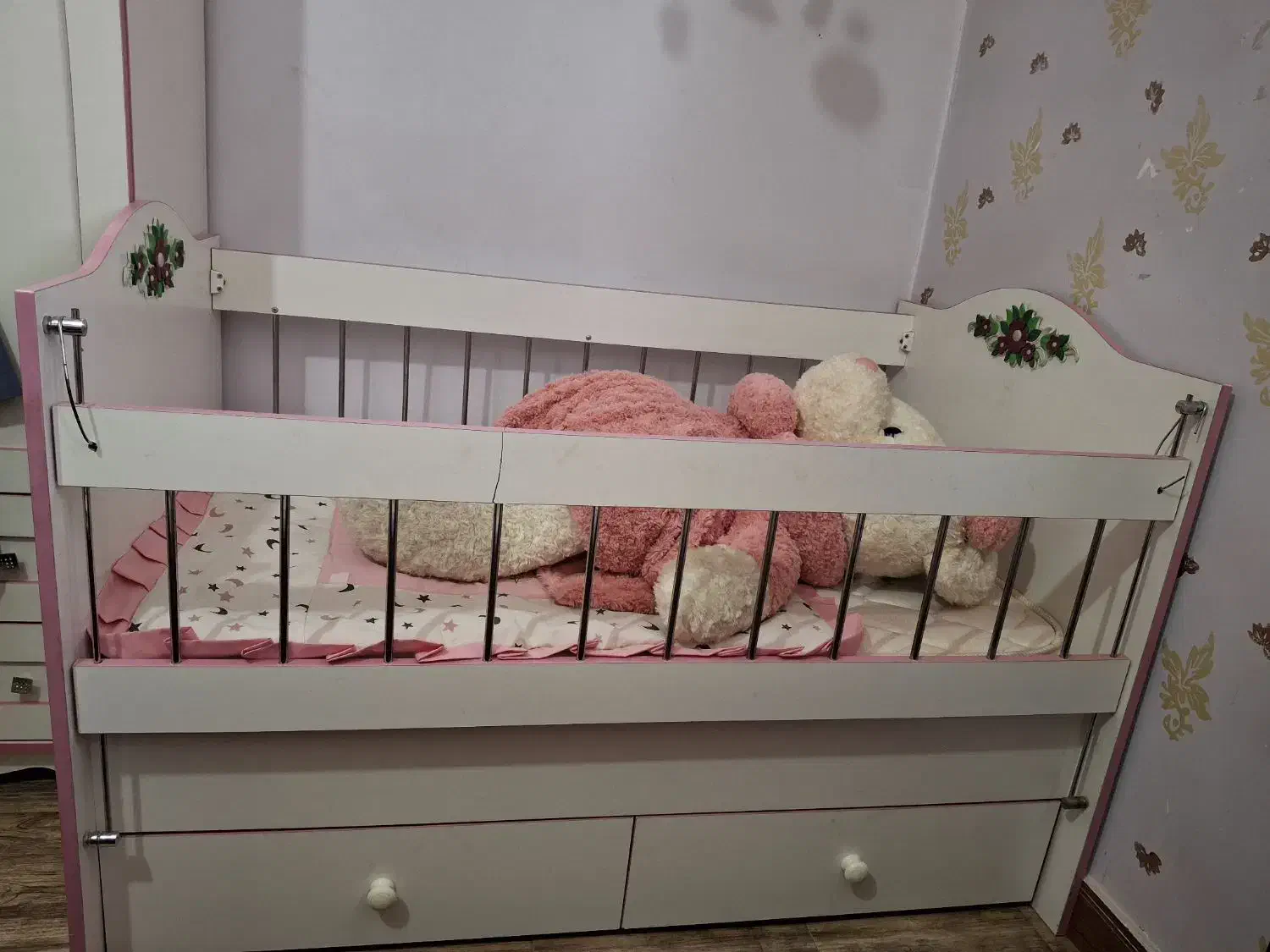 تخت خواب|تخت و سرویس خواب|بوئین زهرا, |دیوار