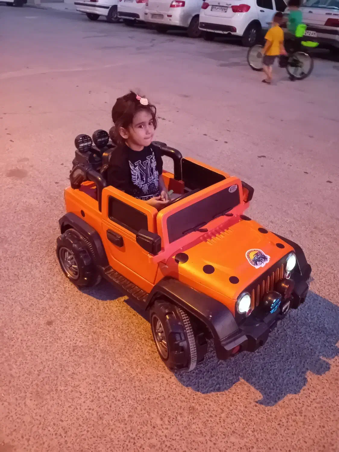 ماشین شارژی|اسباب‌بازی بچه|شیراز, کوشک میدان|دیوار