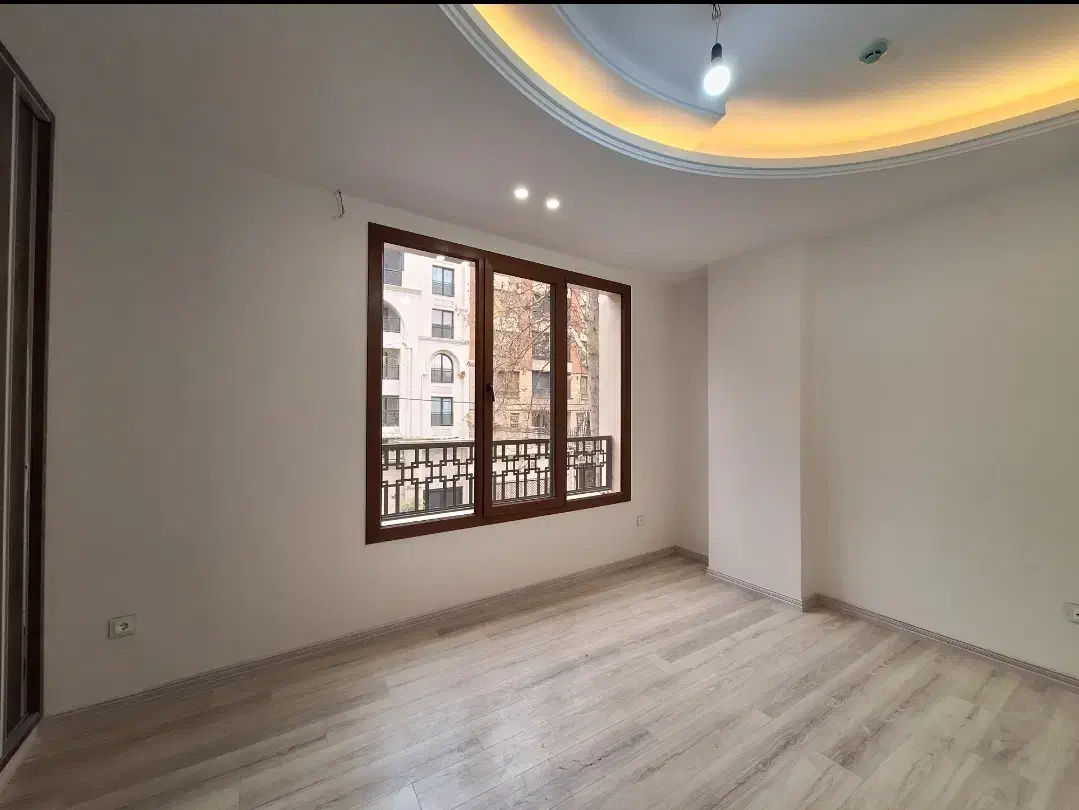 ۱۲۰متر ۲خواب پاسداران ۲ساله تک واحدی