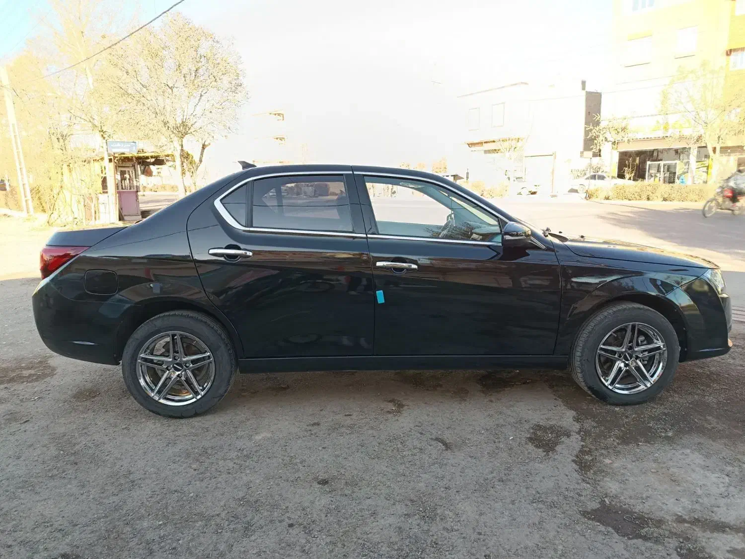 دنا پلاس ۶دنده خشک|خودرو سواری و وانت|تهران, نازی‌آباد|دیوار