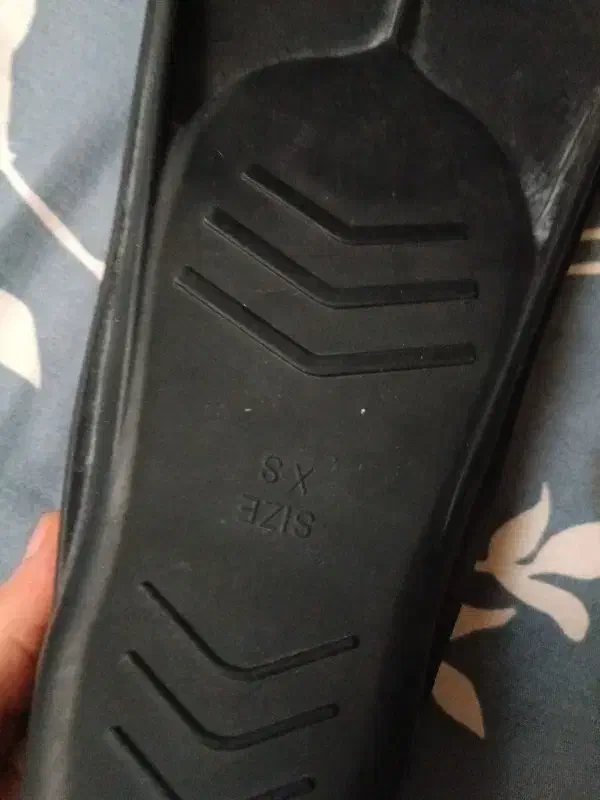 کفش شنا غواصی|غواصی و ورزش‌های آبی|مشهد, بهاران|دیوار