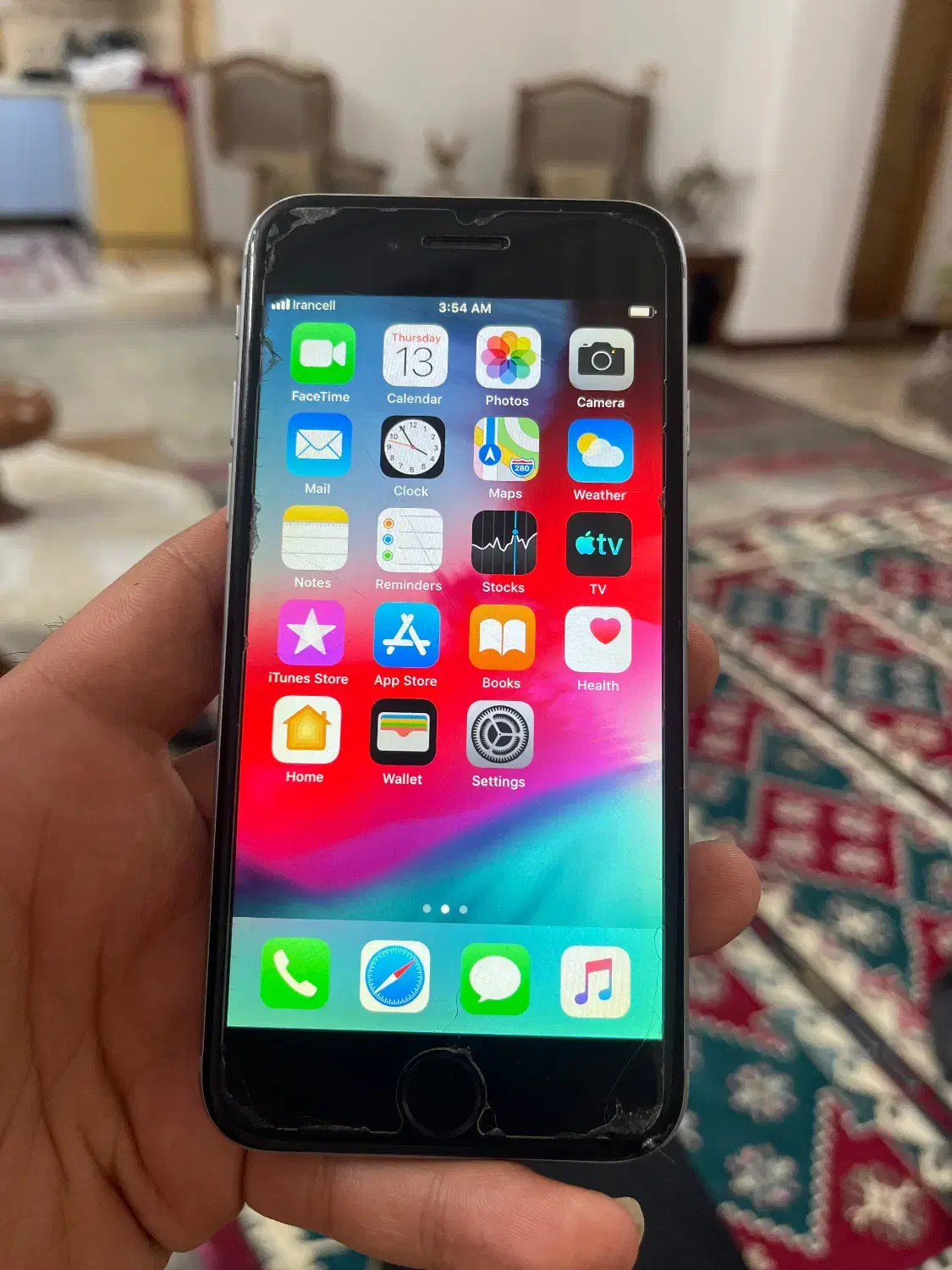 ایفون ۶|موبایل|بابل, |دیوار