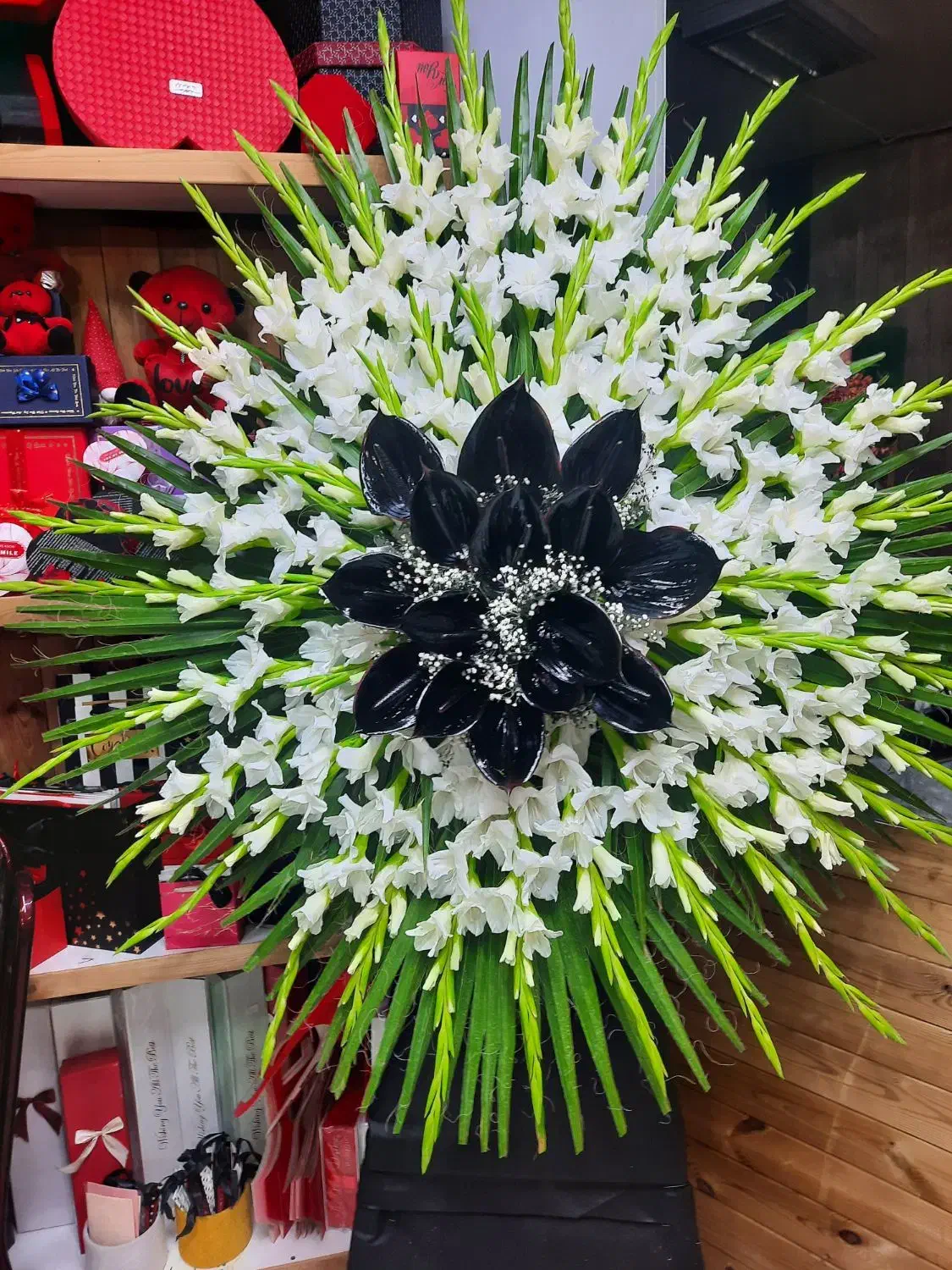 تاج گل مراسم ترحیم|گل و گیاه طبیعی|اصفهان, بهارستان (مخابرات)|دیوار