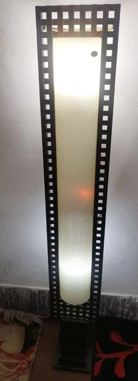 چراغ ایستاده|چراغ خواب و آباژور|اصفهان, مولوی|دیوار