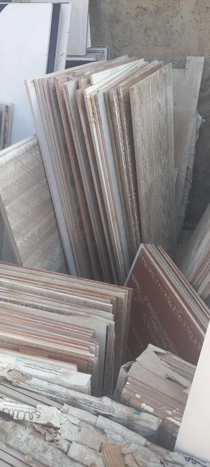 سرامیک تخلیه انبار - متری ۱۰۰ تا ۱۵۰ هزار تومان|مصالح و تجهیزات ساختمان|تبریز, |دیوار