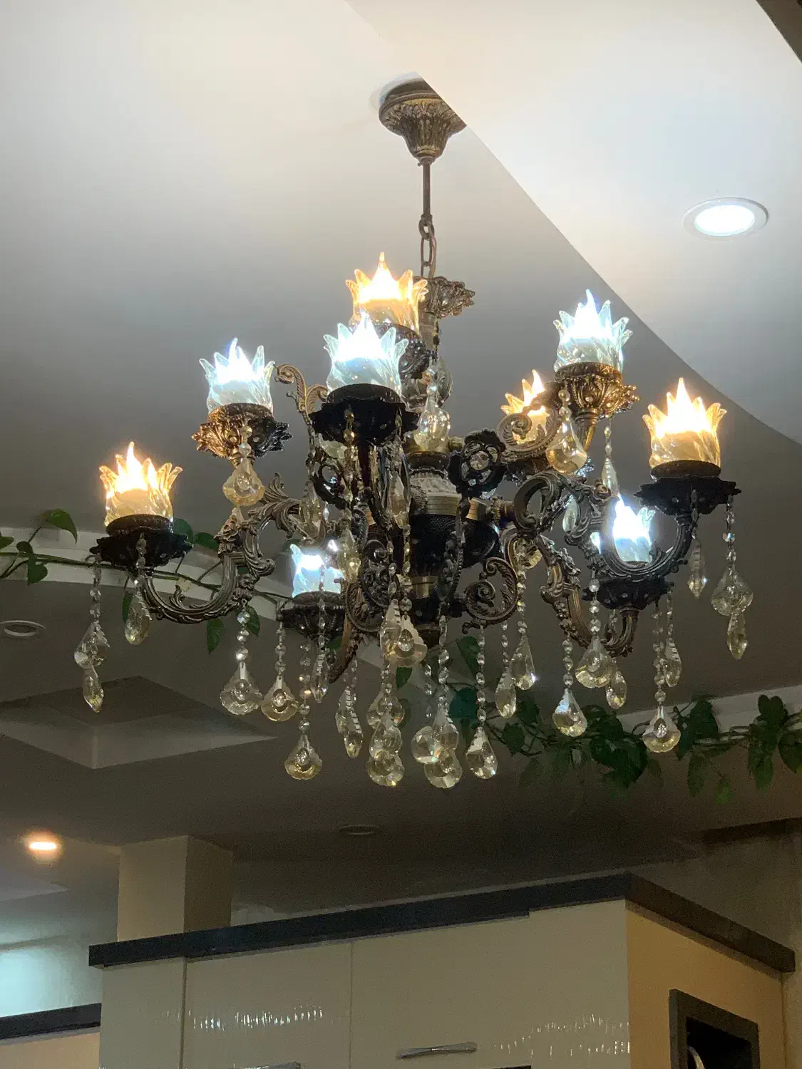 لوستر|لوستر و چراغ آویز|مشهد, هفت تیر (آب و برق)|دیوار