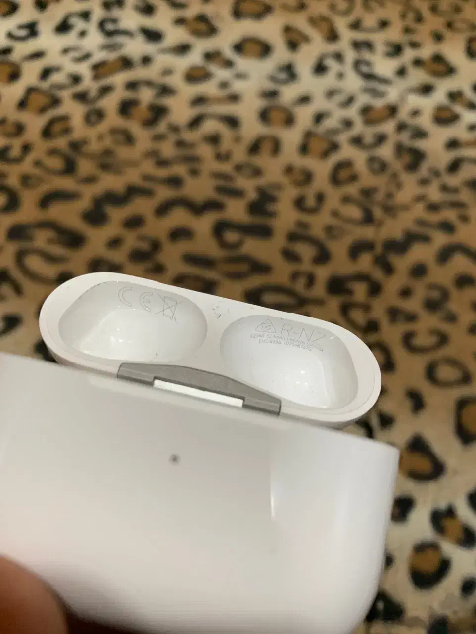 کیس شارژ ایرپاد پرو ۲ تایپ سی اصلی بشرط و ضمانت|لوازم جانبی موبایل و تبلت|تهران, دریاچه شهدای خلیج فارس|دیوار