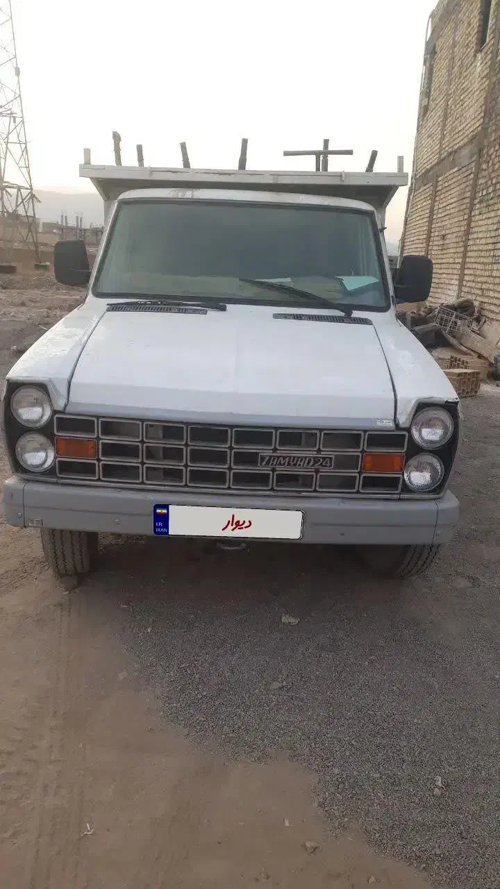 نیسان مدل ۸۶ انژکتوری|خودرو سواری و وانت|کاشان, فاز ۲ ناجی آباد|دیوار