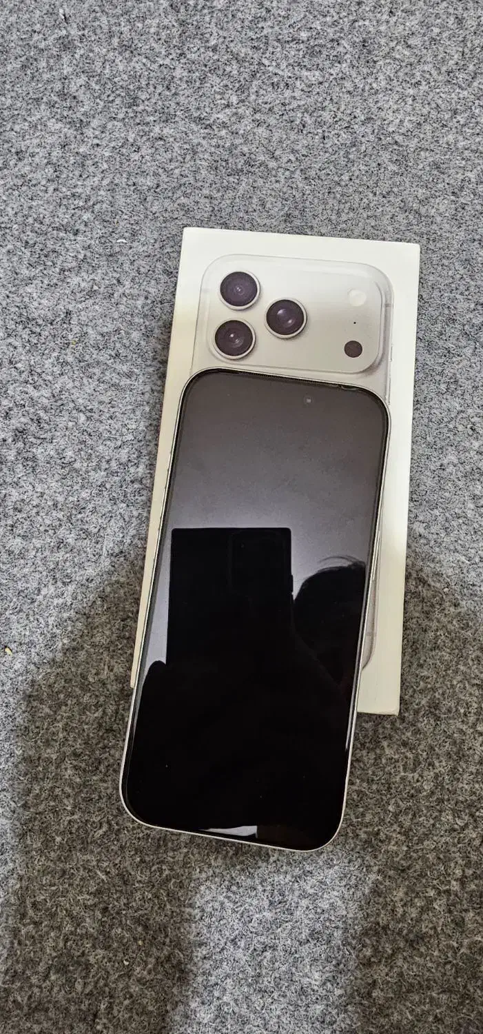 ۱۷ پرو ۲۵۶ گیگ|موبایل|تهران, یاخجی آباد|دیوار