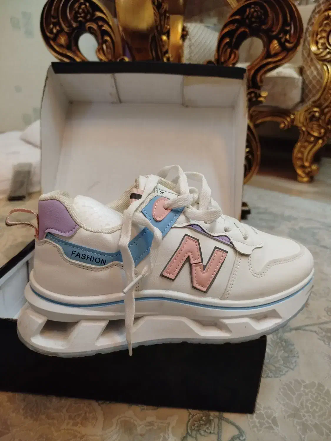 کفش ورزشی.|کیف، کفش، کمربند|مشهد, هنرستان|دیوار