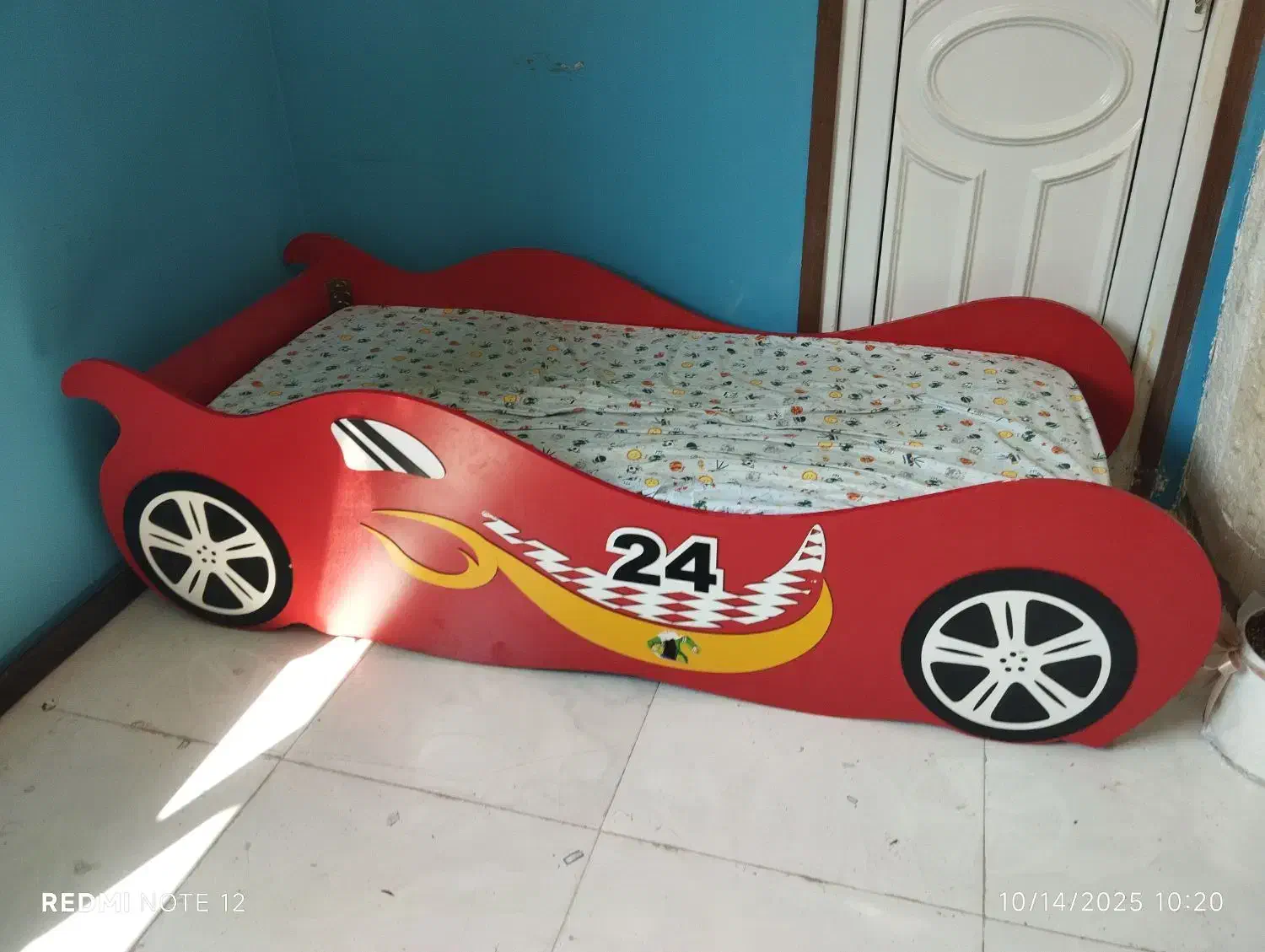 تخت خواب کودک ماشینی|تخت و سرویس خواب|شیراز, سینما سعدی|دیوار