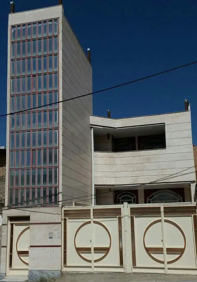 ساختمان ویلایی دو طبقه|فروش خانه و ویلا|خرمآباد, |دیوار