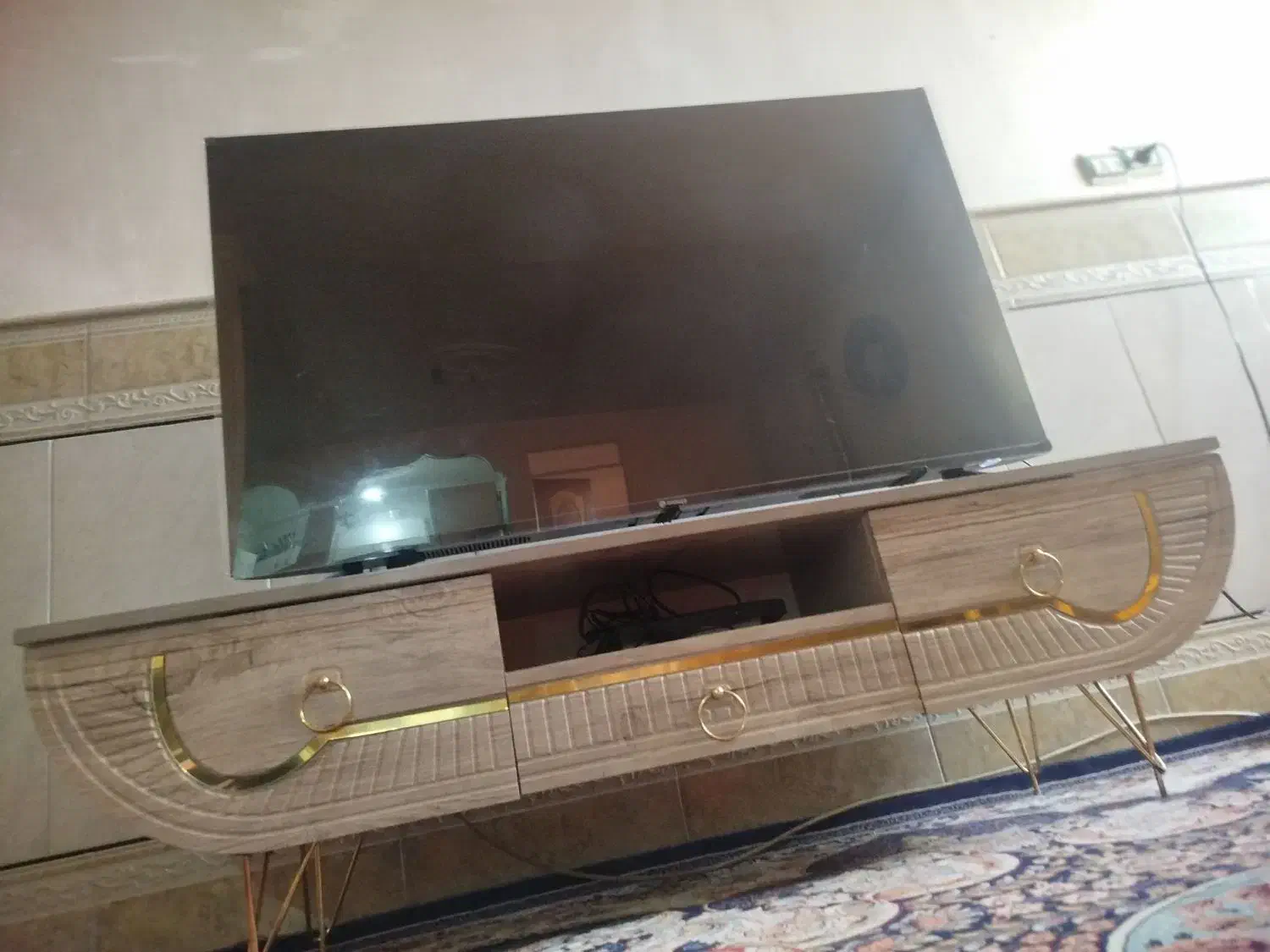 میز تلویزیون|میز تلویزیون|زرندیه, |دیوار