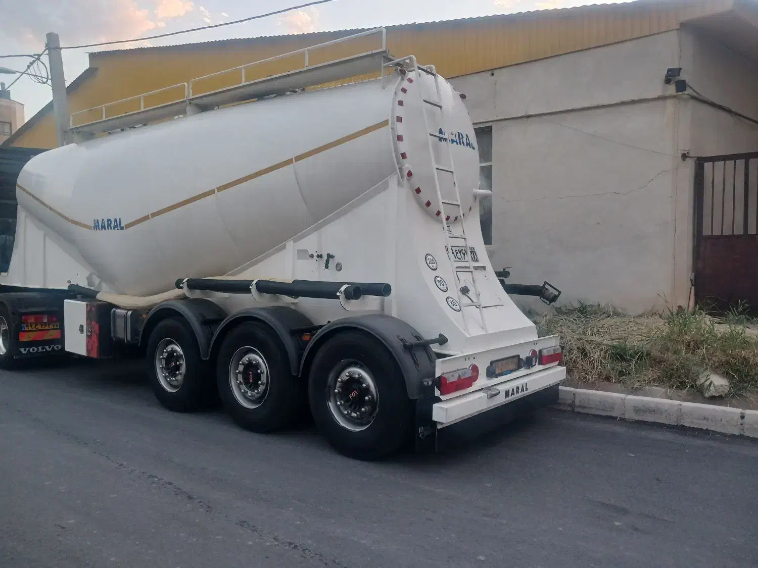 بونکر|خودرو سنگین|فیروزکوه, |دیوار