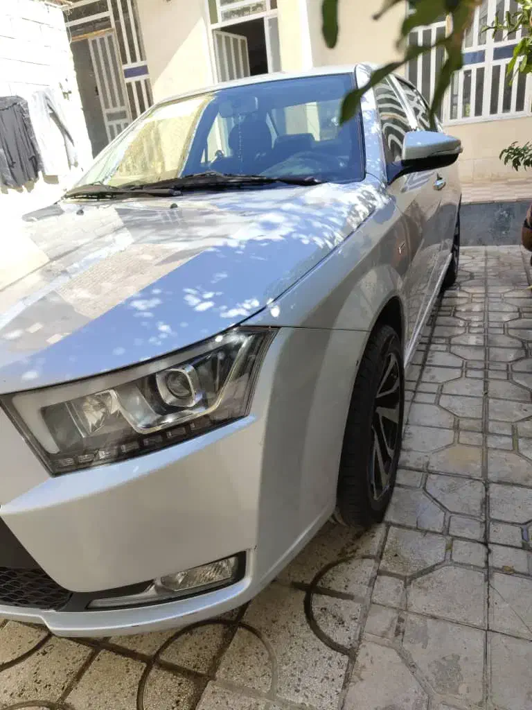 دنا 5دنده مدل1400|خودرو سواری و وانت|شیراز, سعدیه شمالی|دیوار