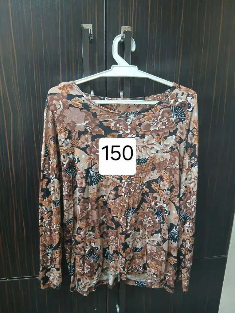 هدیه روز زن ومادر|لباس|فولادشهر, B4|دیوار