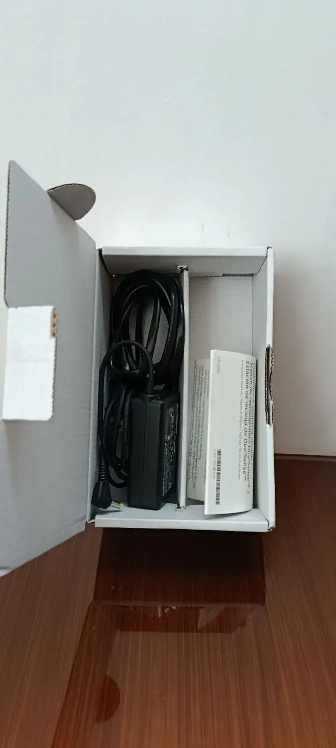 شارژر دسته ps5|کنسول، بازی ویدئویی و آنلاین|اراک, |دیوار