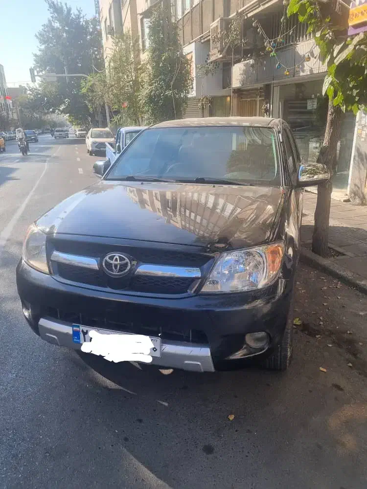 هایلوکس ۲۰۰۶|خودرو سواری و وانت|تهران, جمهوری|دیوار