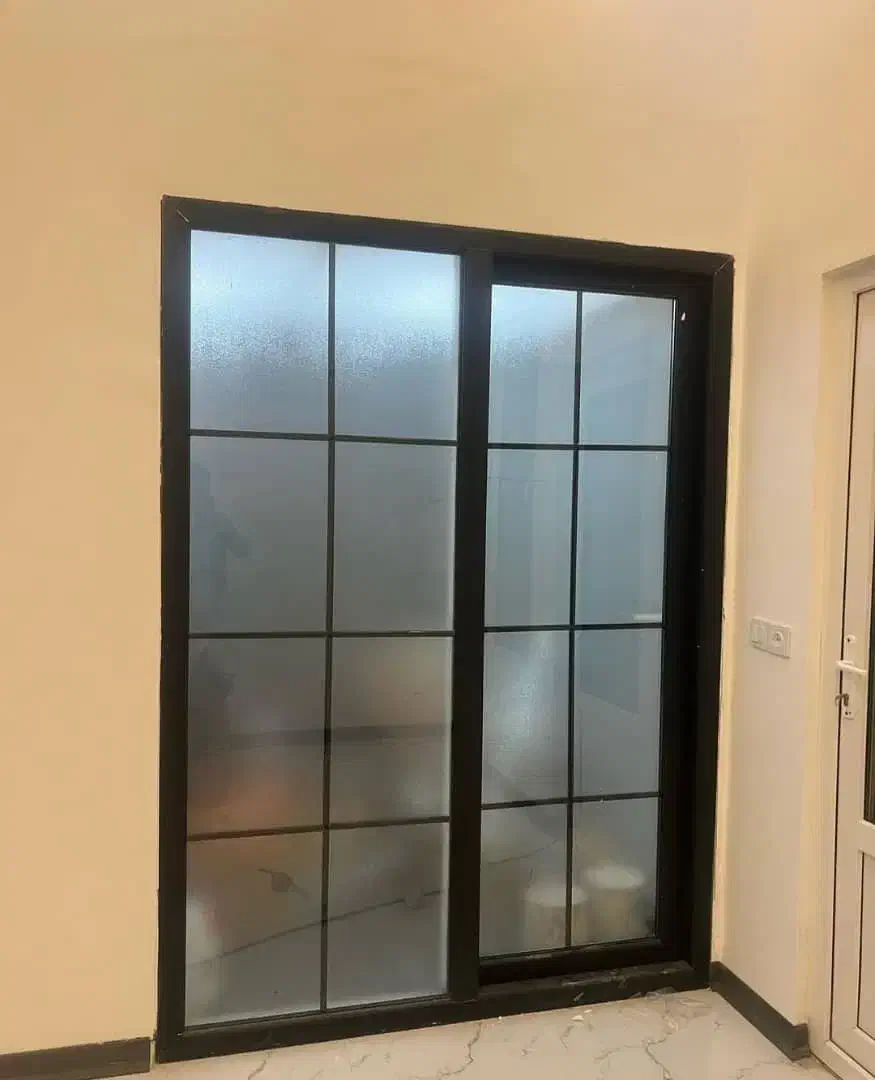 ساخت انواع درب و پنجره دوجداره|خدمات پیشه و مهارت|ری, بازار آهن|دیوار