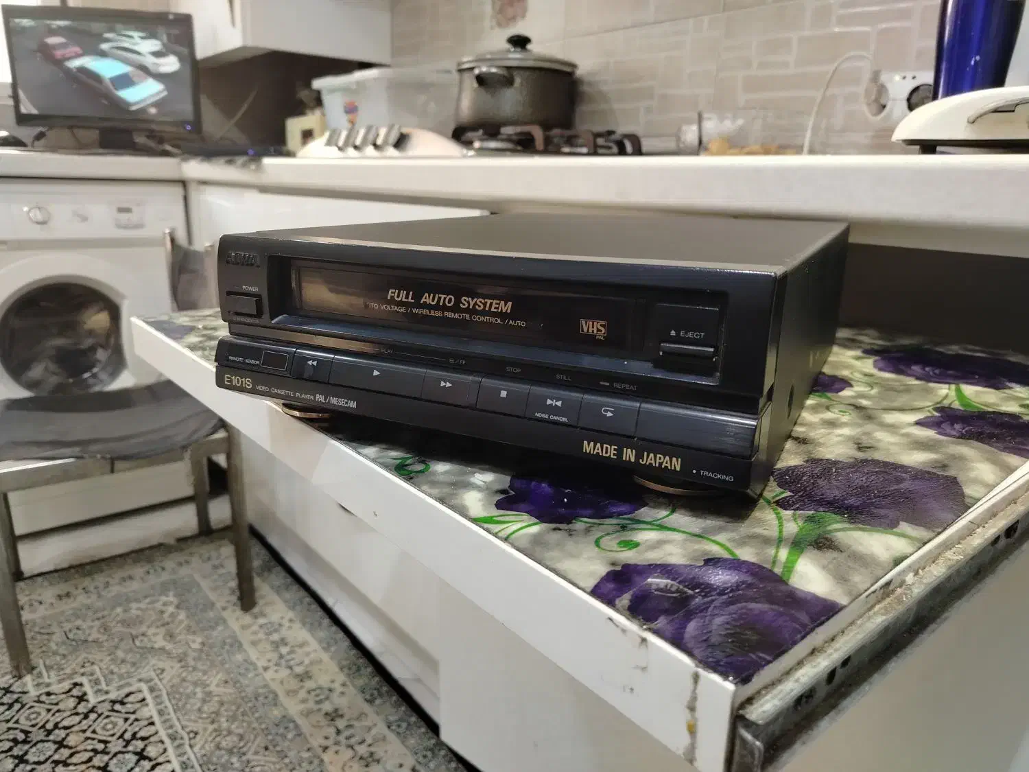 دستگاه 101VHs|پخشکننده DVD و ویدیو|قزوین, |دیوار