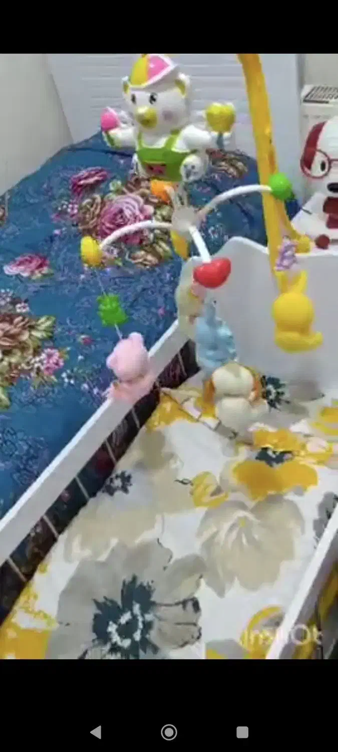 تخت کنار مادر تخت خواب نوزاد|تخت و صندلی بچه|سهند, |دیوار