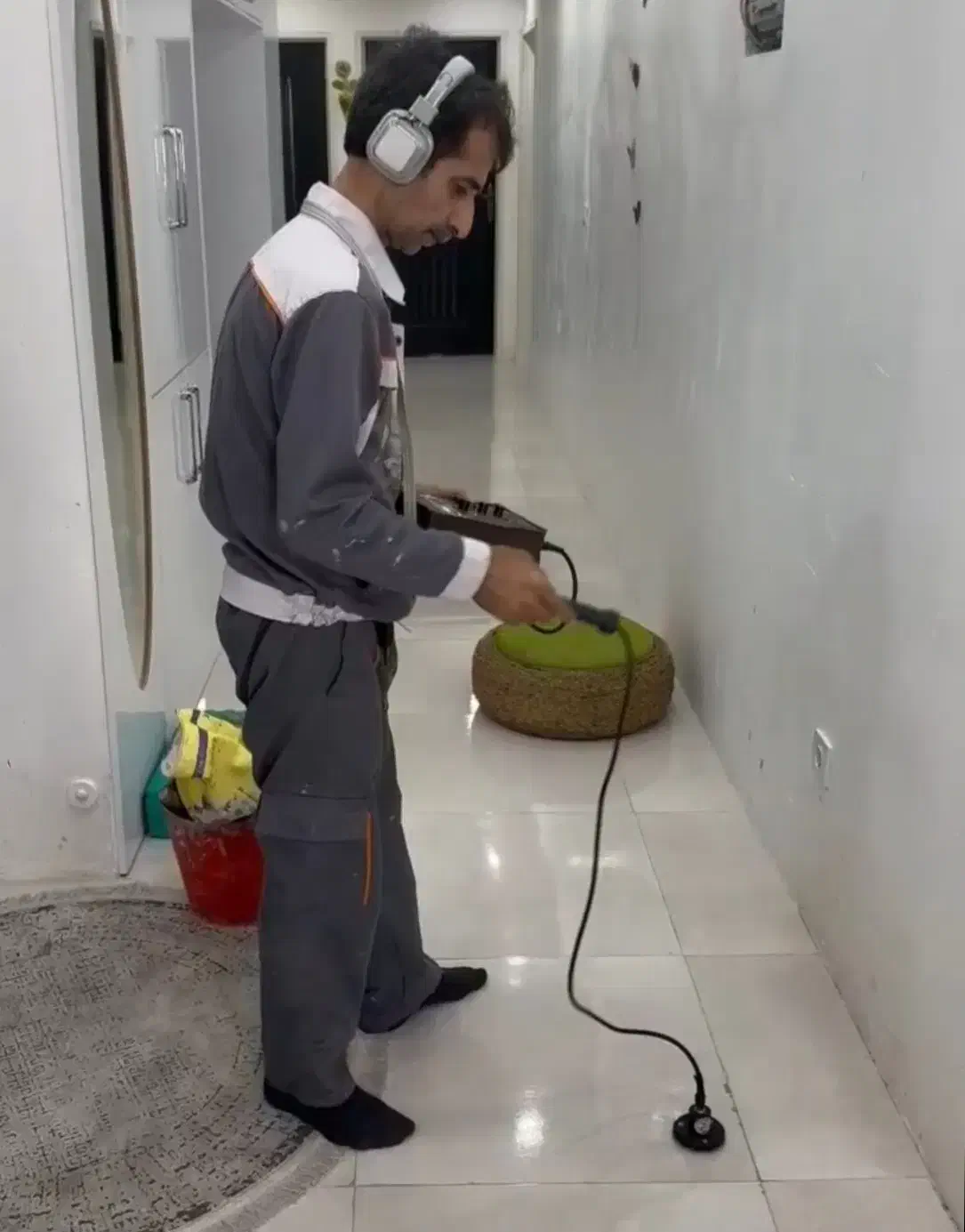 نشت‌یابی تخصصی لوله اب با دستگاه دیجیتال لوله کش|خدمات پیشه و مهارت|بندرعباس, |دیوار