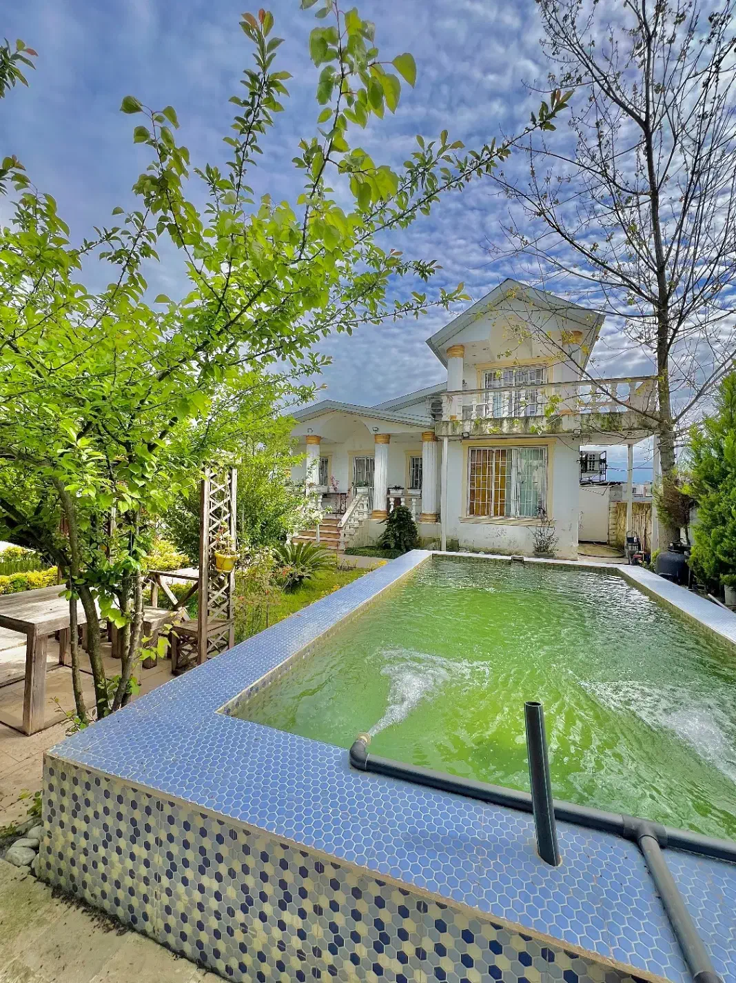 ویلای۳۲۰متری/بازسازی شده/سند+استخر|فروش خانه و ویلا|تلو, |دیوار