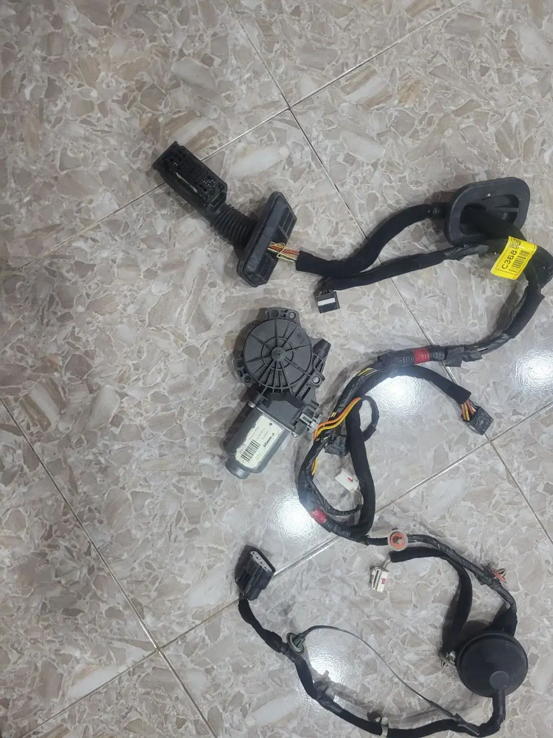 بالابر اپتیما رادیاتور و سلندر ترمز کالیبر اپتیما|قطعات یدکی و لوازم جانبی|آبادان, |دیوار