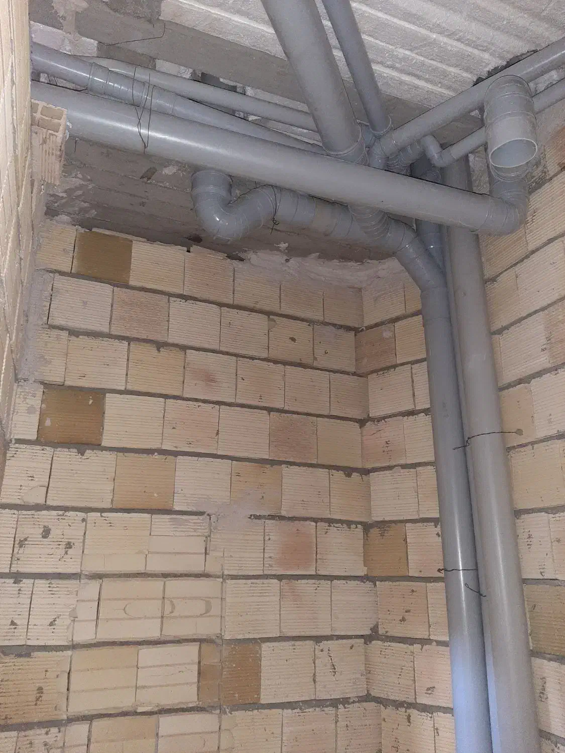 تاسیسات ساختمان  و جوشکاری سازه شیروانی|خدمات پیشه و مهارت|تبریز, |دیوار