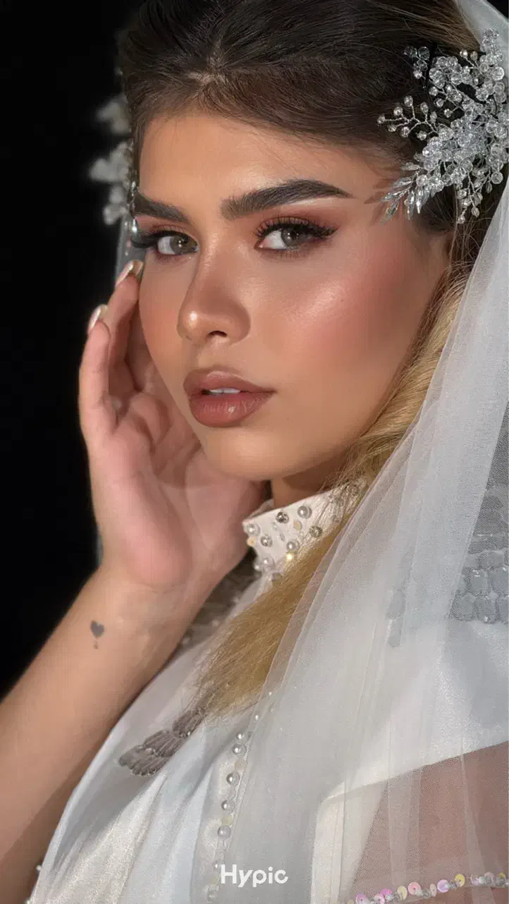 میکاپ و اموزش تخصصی میکاپ|خدمات آرایشگری و زیبایی|قزوین, |دیوار