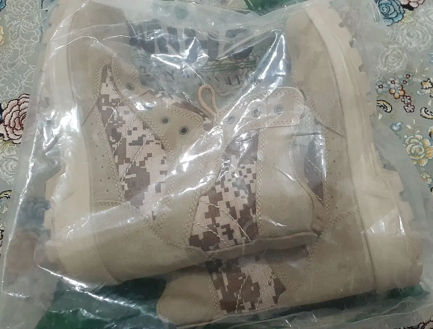 کفش کوهنوردی|کیف، کفش، کمربند|ایلام, |دیوار