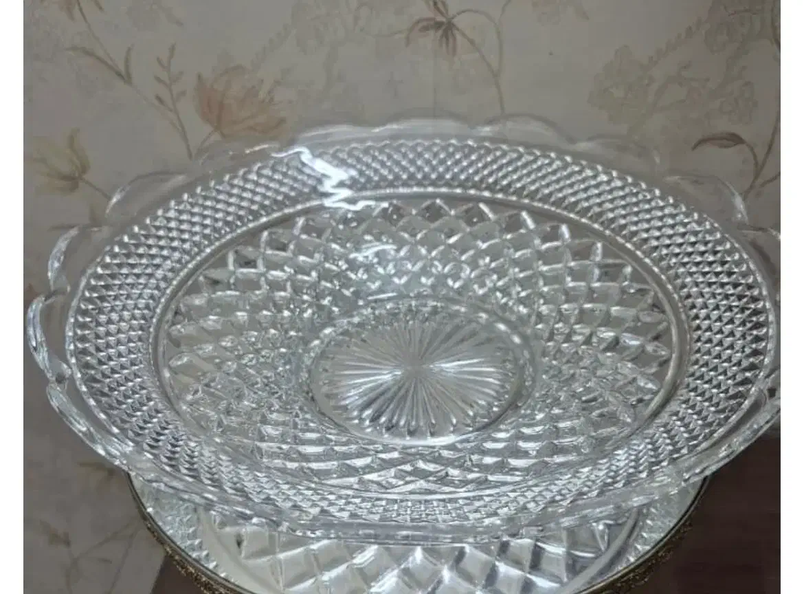 کاسه بشقاب بلور امریکایی|ظروف سرو و پذیرایی|اصفهان, خلیل آباد|دیوار