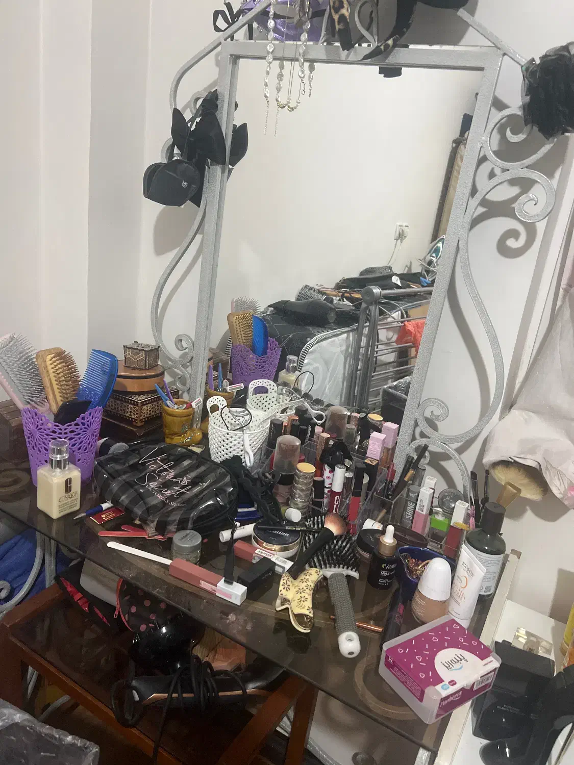 تختخواب یکنفره فرفورژه با میز آرایش ،صندلی وتشک نو|تخت و سرویس خواب|تهران, ارم|دیوار