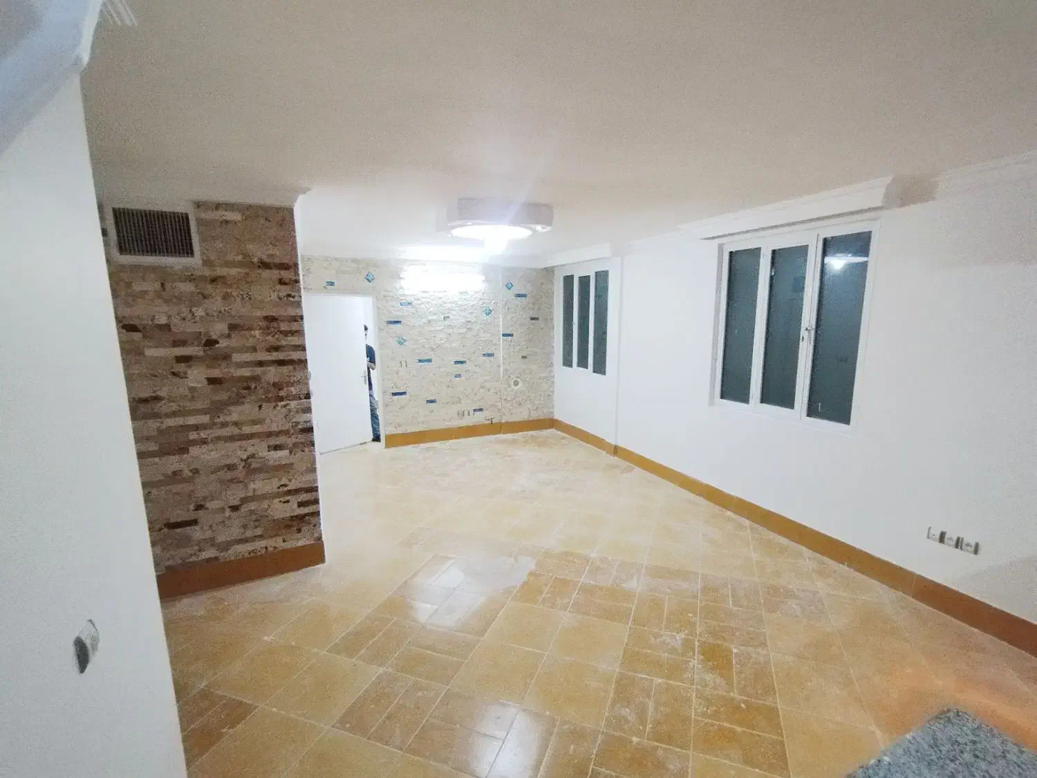 آپارتمان مسعودیه70m/تخلیه*نقاشی شده/انباری*درخشان|اجارهٔ آپارتمان|تهران, مسعودیه|دیوار