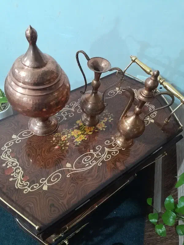 مس هستن گلابی.گلدان واجیل خوری|ظروف سرو و پذیرایی|خسروشاه, |دیوار