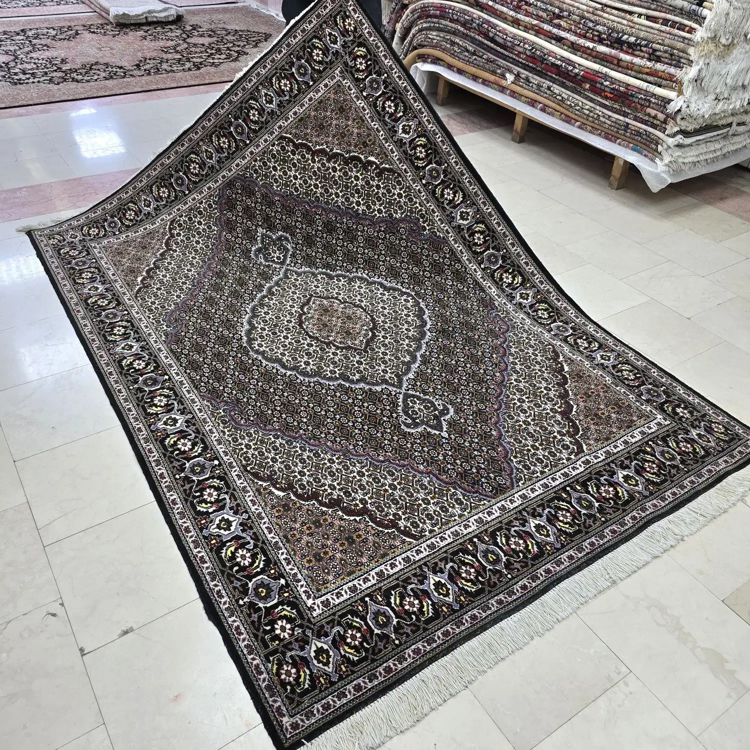 یکجفت قالیچه ماهی تبریز گل‌ابریشم|فرش|تهران, شیراز|دیوار