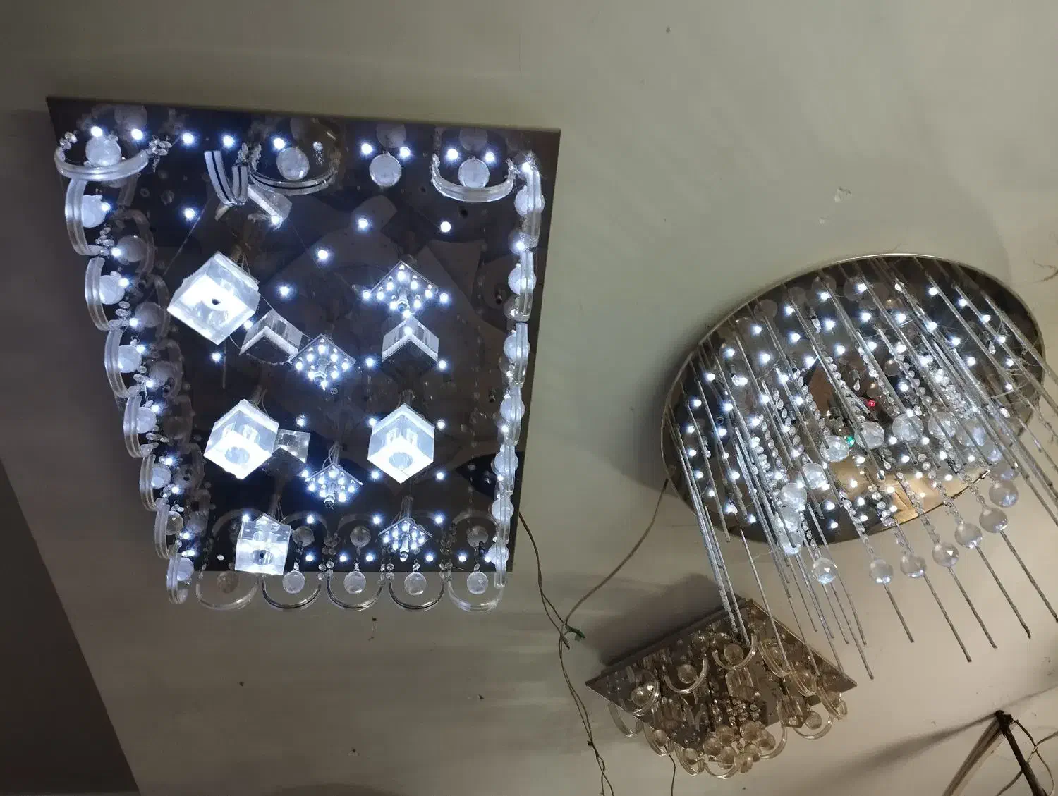 لوستر تزیینی|لوستر و چراغ آویز|گرگان, |دیوار