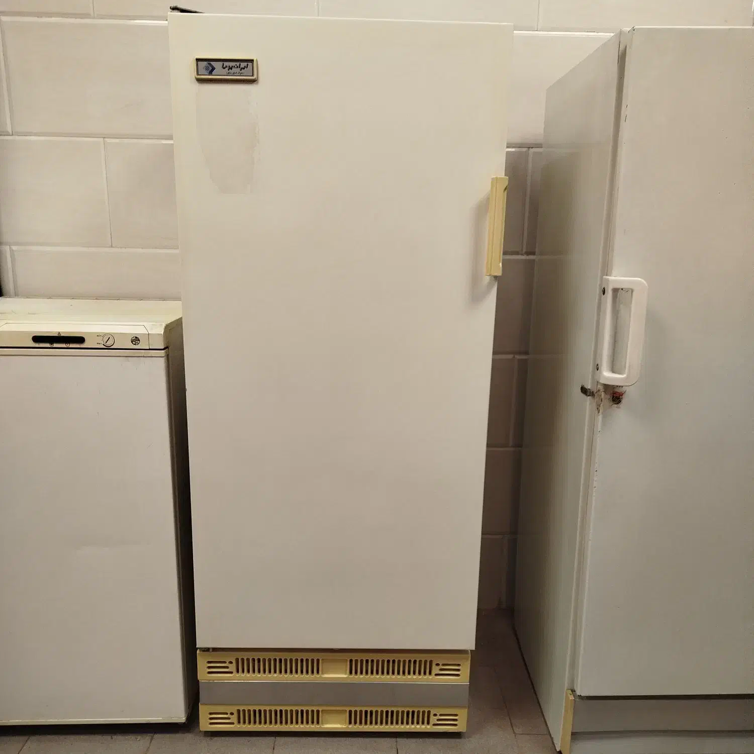فریزر ایران پویا مشابه نو با ضمانت|یخچال و فریزر|بروجرد, |دیوار