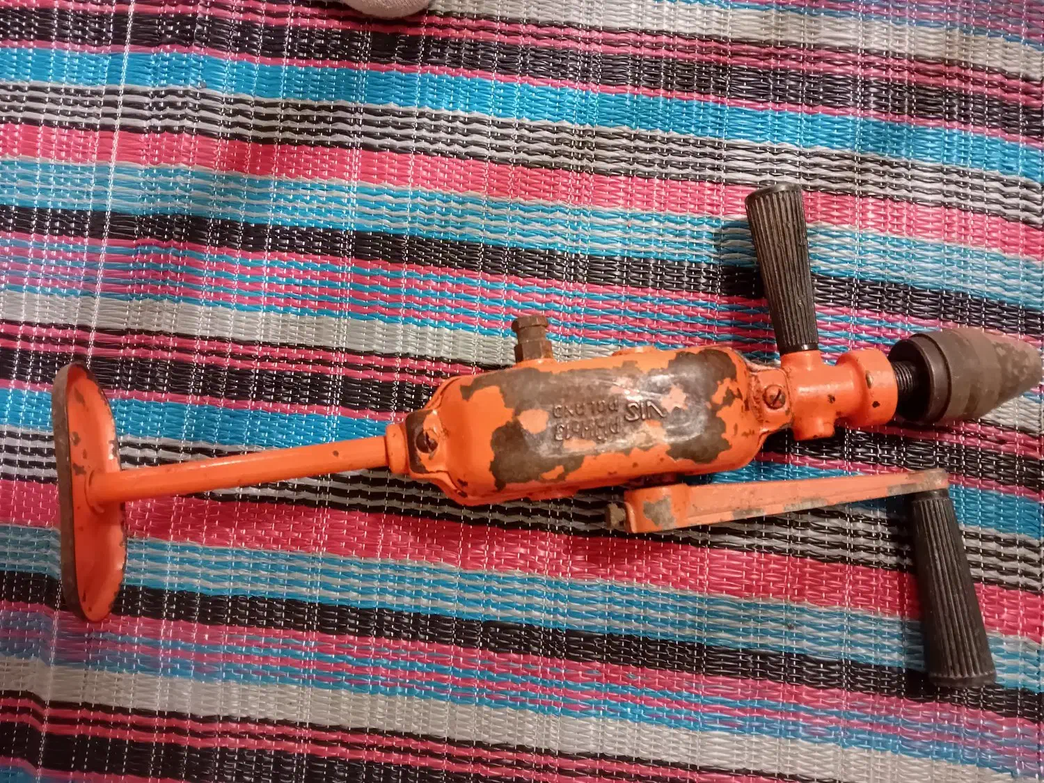 دیلردستی قدیمی|کلکسیون اشیاء عتیقه|آستانه اشرفیه, |دیوار