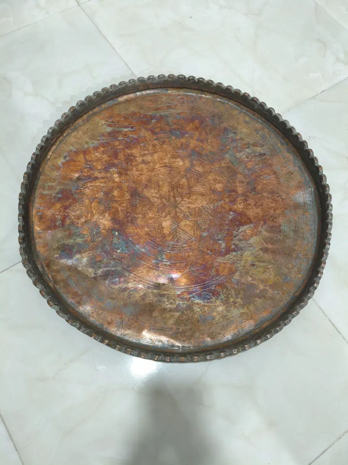 سینی مسی قدیمی|کلکسیون اشیاء عتیقه|الوند, |دیوار